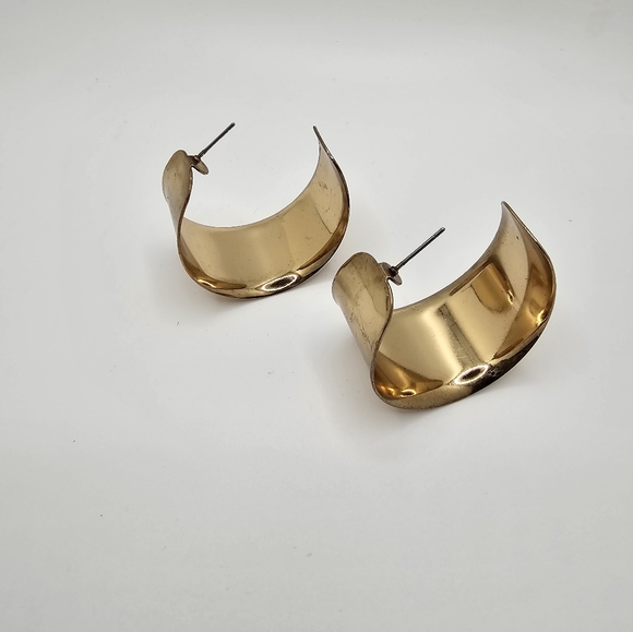 Womens Fashion Gold Tone Wide Hoop Earrings Costume Jewelry - Picture 12 of 15